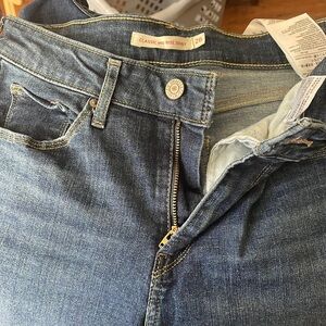 Woman’s Levi jeans